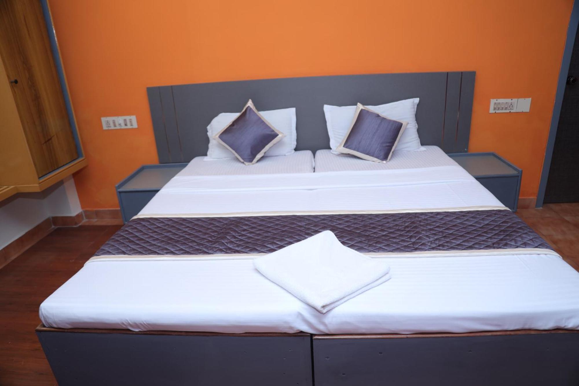 קובאלאם Grand Harmony Beach Resort מראה חיצוני תמונה